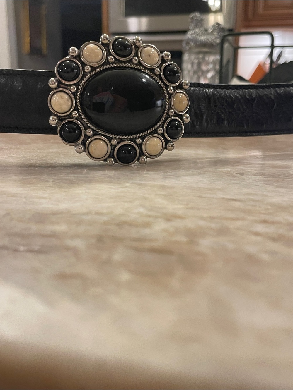 Black and Cream Oval Stone Western-Style Belt Buckle